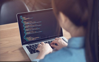乐平 api php源码,下载的php源码怎么运行呢？